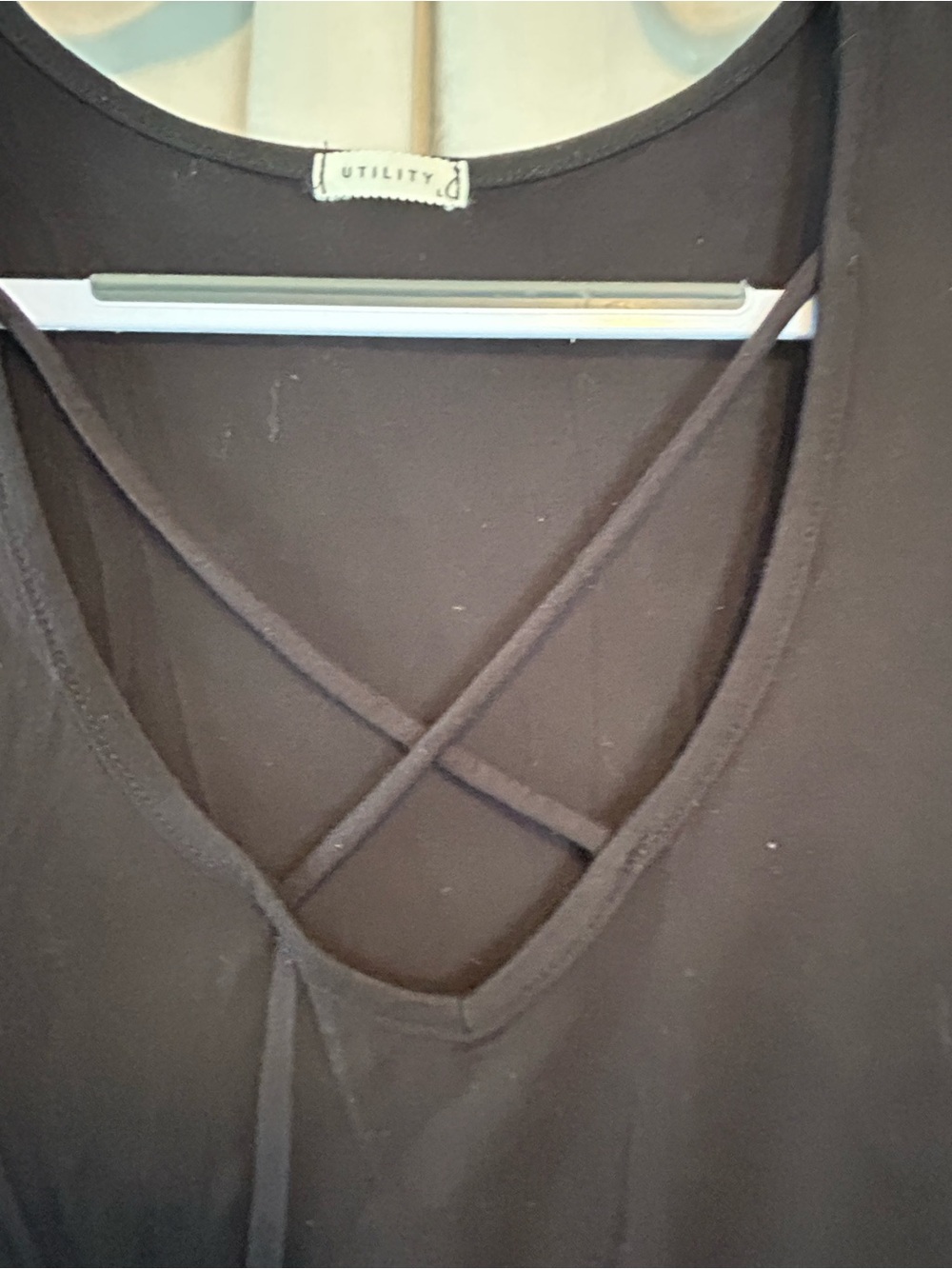 Utility Crisscross V-Neck Short Sleeve Tee - Picture 3 of 4